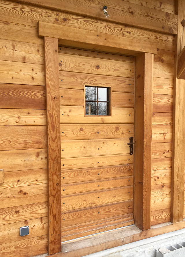 Porte D'entrée Dans Un Chalet à Fillinges